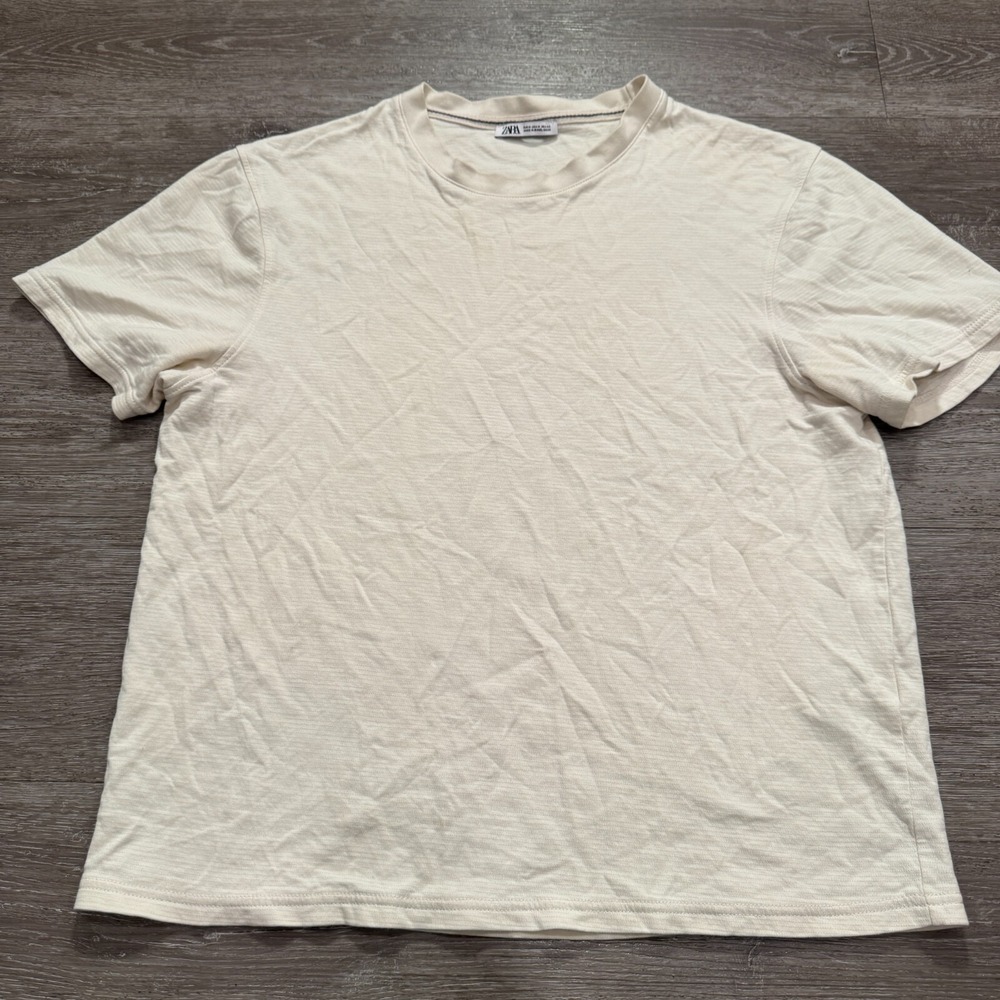 Zara Shirt Men Medium Beige Crew Neck Short Sleeve Pocket Stretch Pullover‎